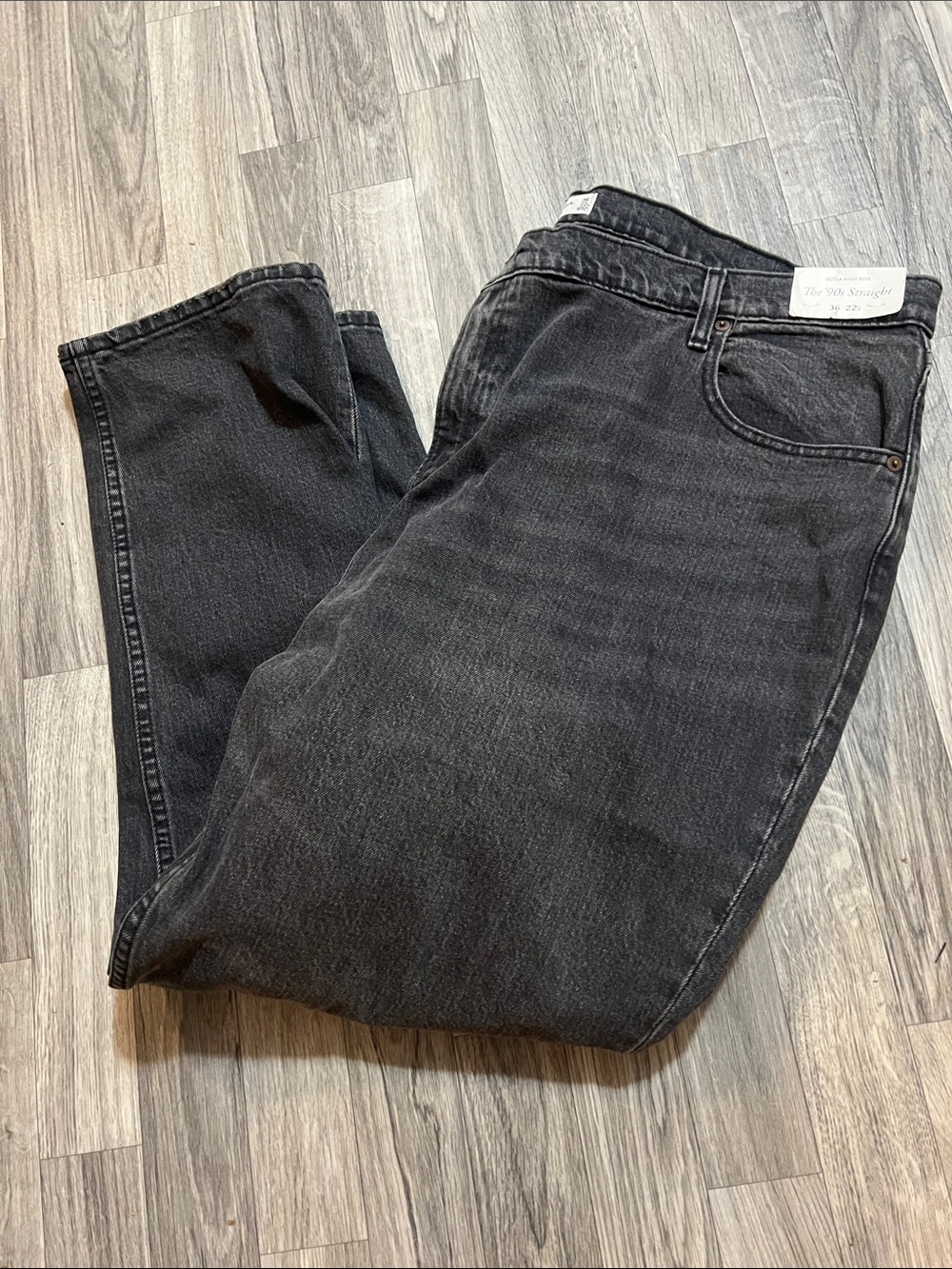 NWT Abercrombie and Fitch the 90s straight plus size 22 short jeans
